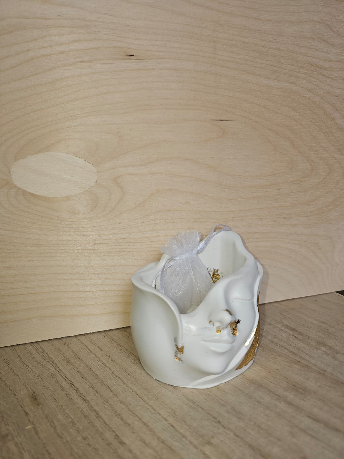 MezzoVolto in Gesso Ceramico con Foglia D'Oro - Con Colata di Cera